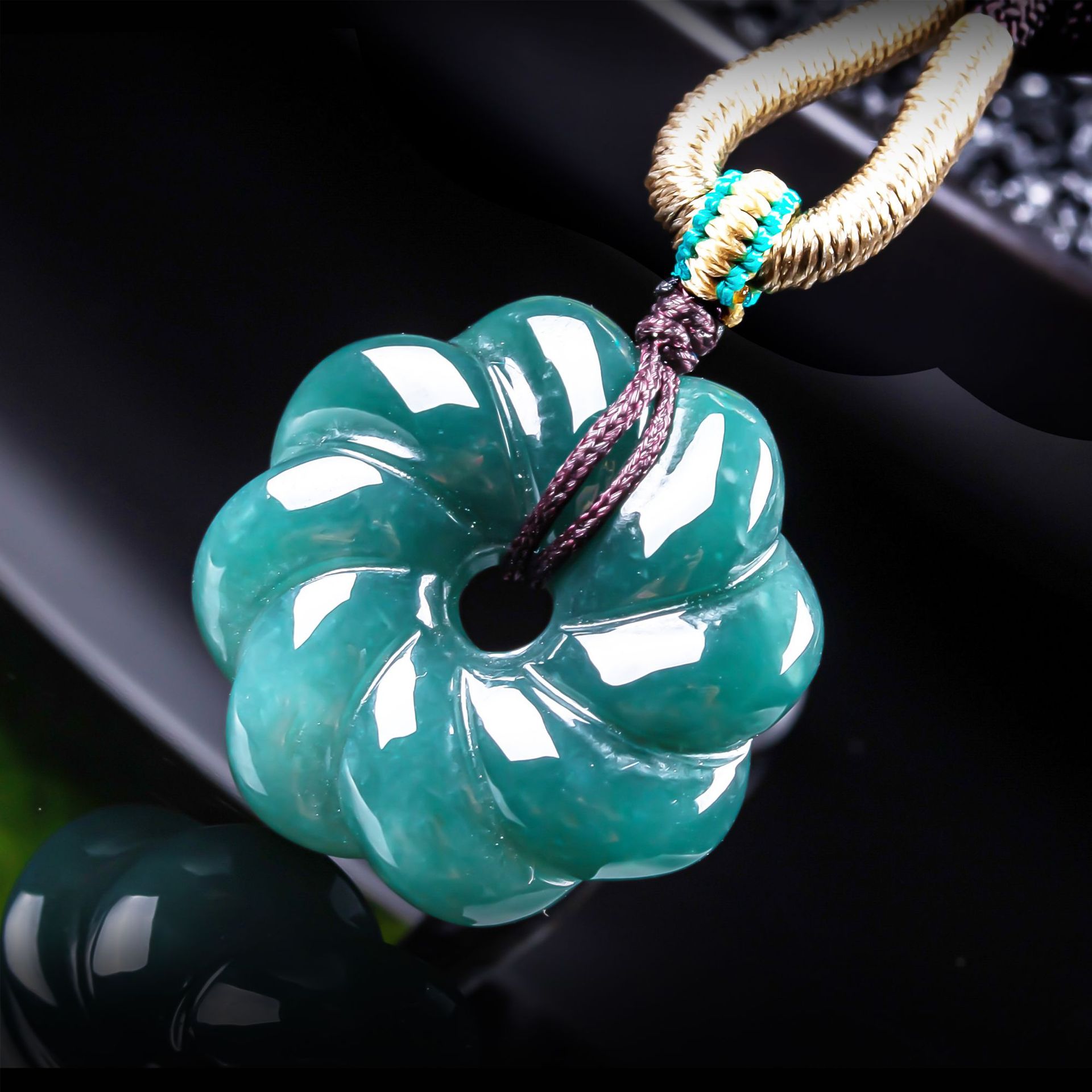 Women'S Fashion Gifts - Natural Burmese Jadeite Flower Pendant Necklace